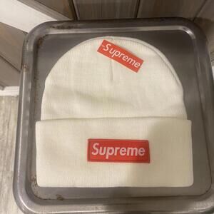 Supreme Box Logo Off-White Beanie